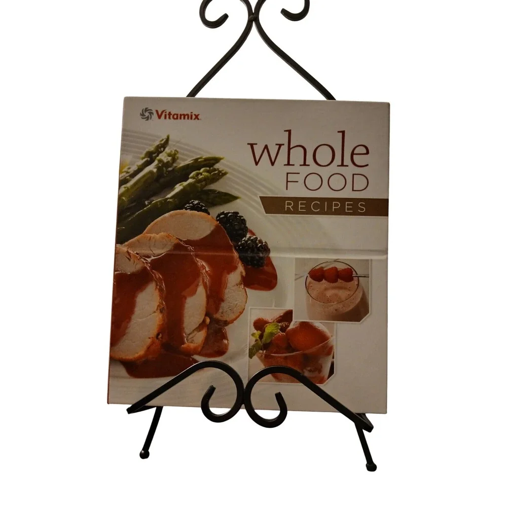 Vitamix Cookbook :‎ 250 Delicious Whole Food Recipes to Make in Your Blender #14